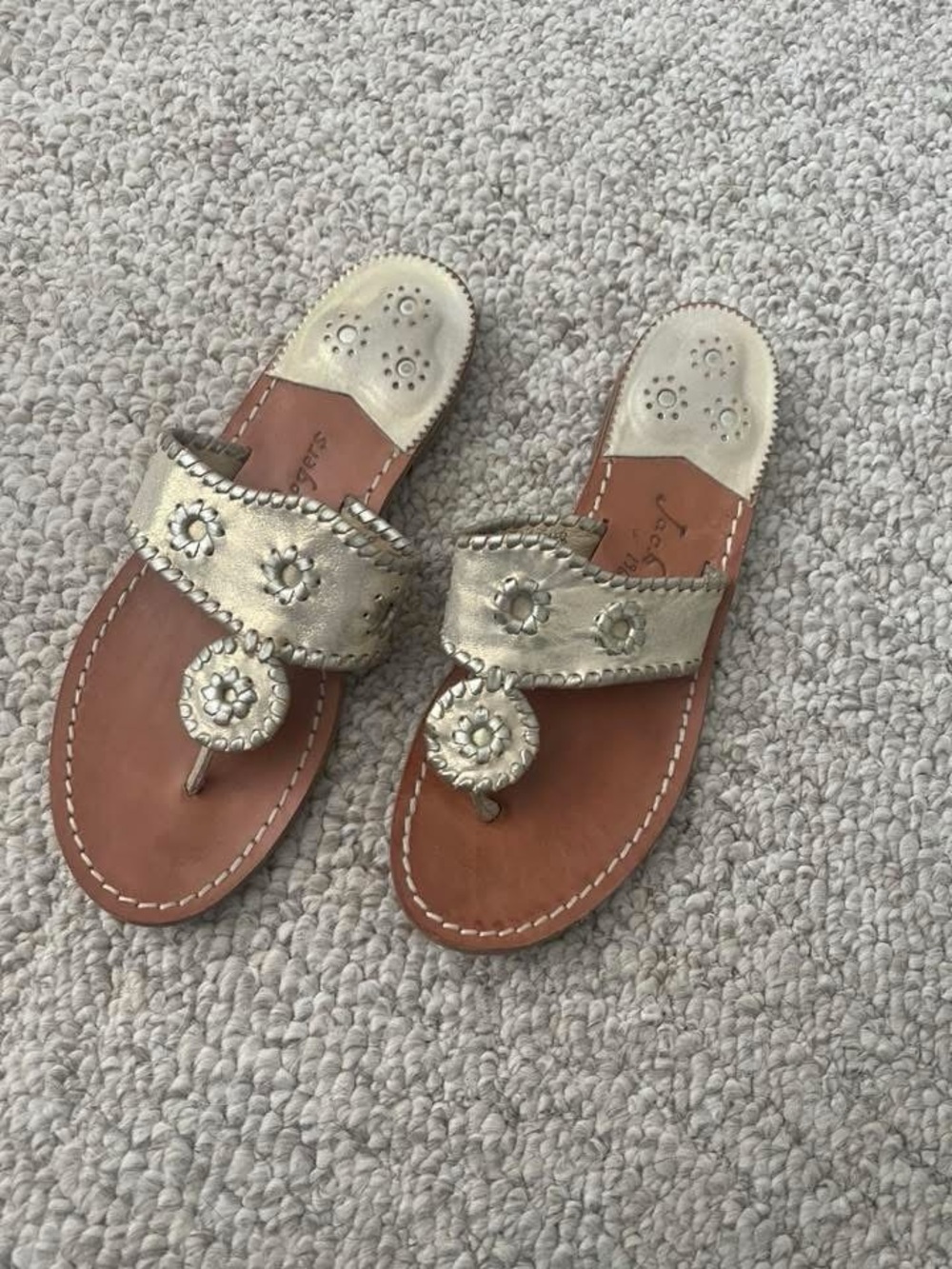 Jack Rogers Silver Metallic Leather Floral Thong Sandals